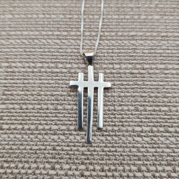 18 Inch Sterling Silver Bright Triple Cross Pendant Necklace A5960 - Picture 3 of 7